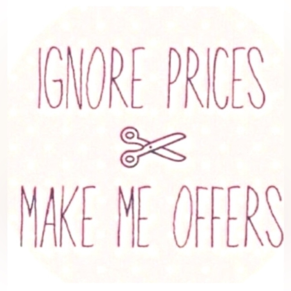 MAKE  ME AN OFFER! 🩷💜